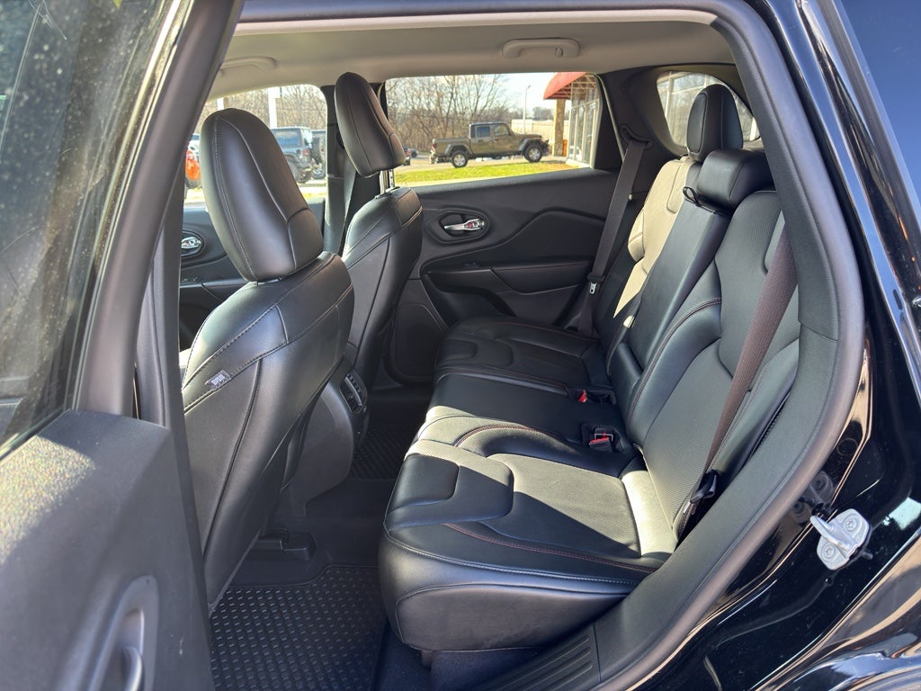 2022 Jeep Cherokee Trailhawk