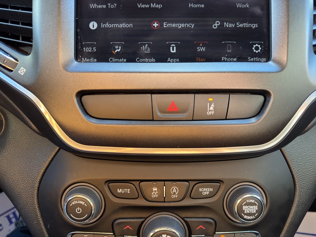 2022 Jeep Cherokee Trailhawk