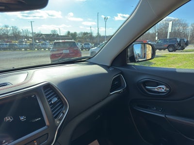 2022 Jeep Cherokee Trailhawk