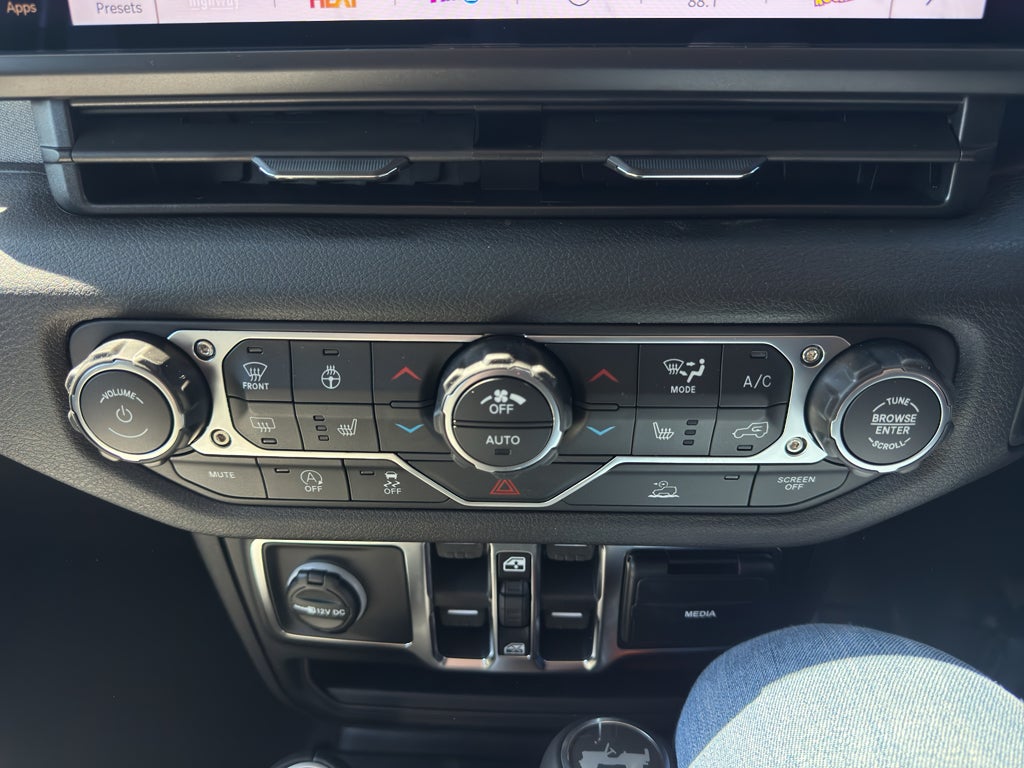 2026 Jeep Wrangler RIGHT HAND DRIVE