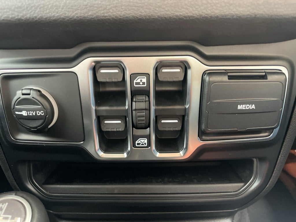 2026 Jeep Wrangler RIGHT HAND DRIVE