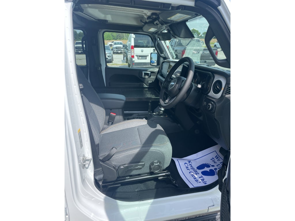2026 Jeep Wrangler RIGHT HAND DRIVE