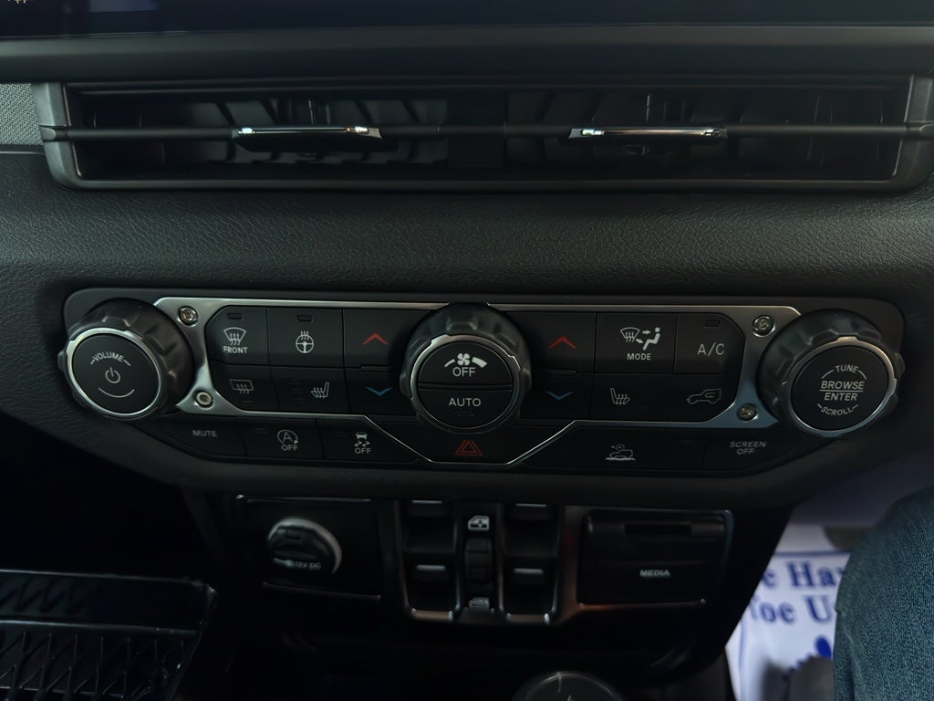 2026 Jeep Wrangler RIGHT HAND DRIVE