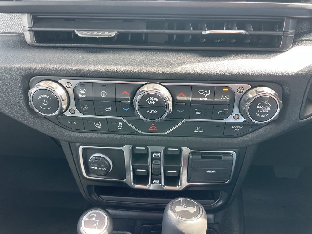 2026 Jeep Wrangler RIGHT HAND DRIVE