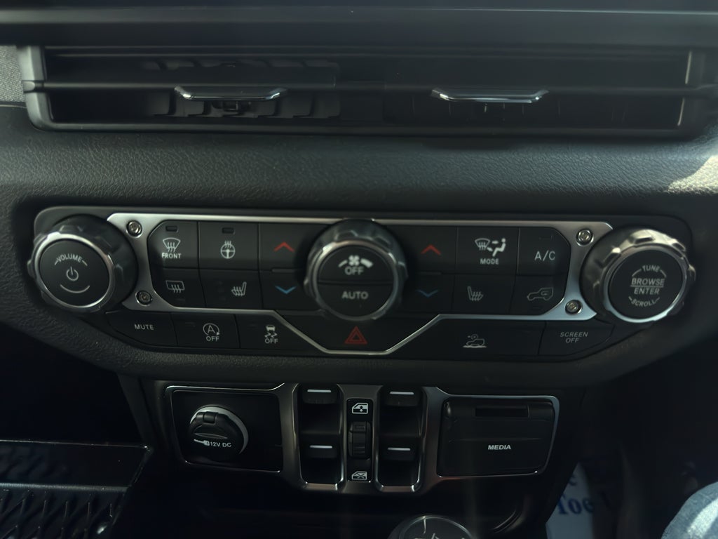 2026 Jeep Wrangler RIGHT HAND DRIVE