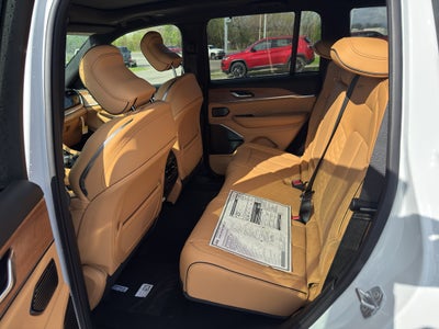 2026 Jeep Grand Cherokee Summit