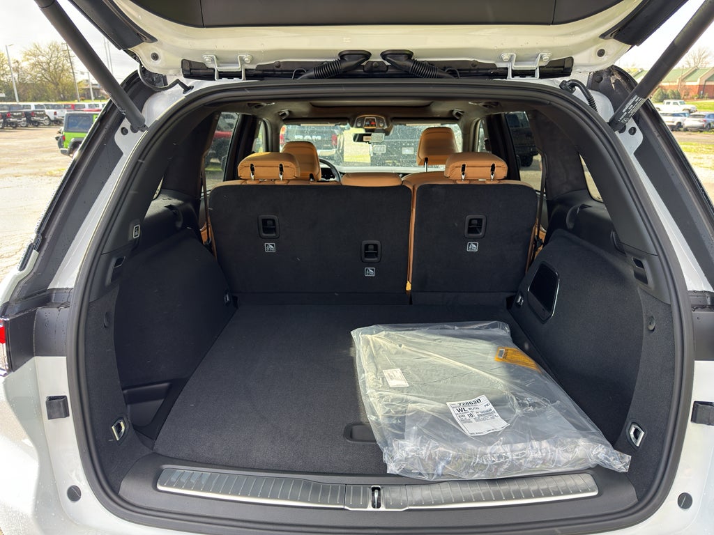 2026 Jeep Grand Cherokee Summit