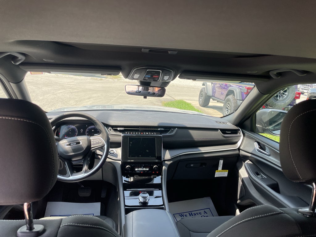 2026 Jeep Grand Cherokee Laredo X