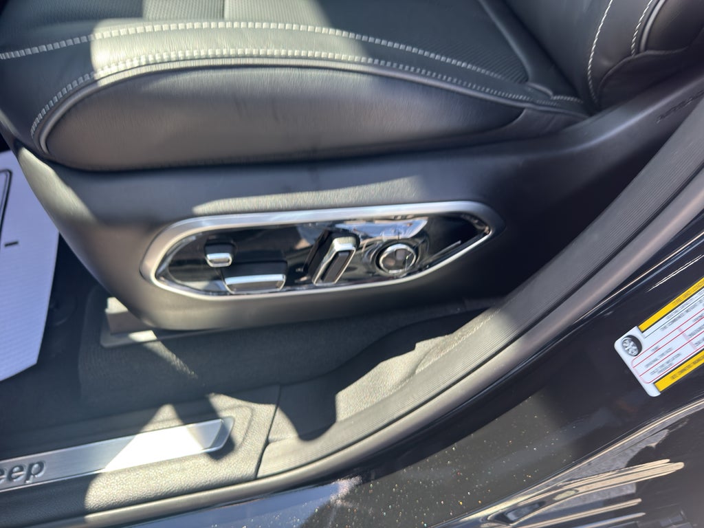 2025 Jeep Grand Cherokee Overland