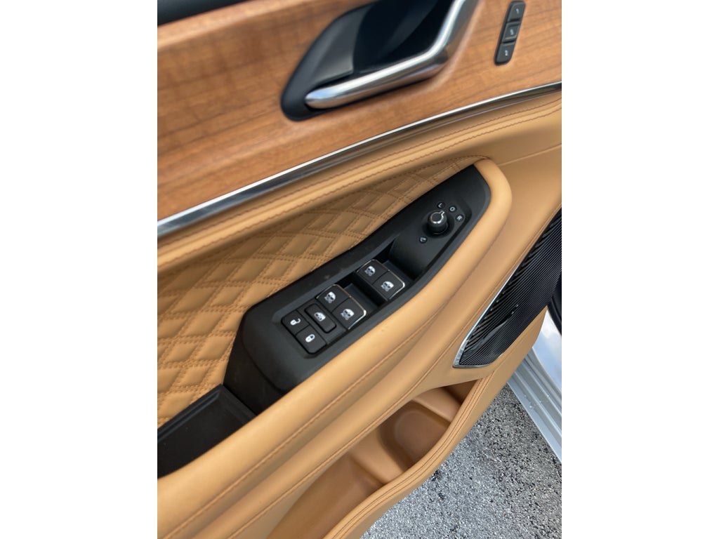 2026 Jeep Grand Cherokee Summit