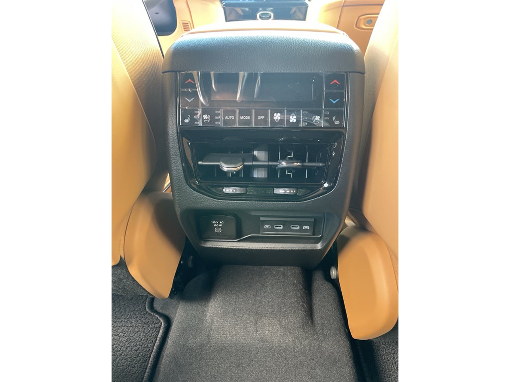 2026 Jeep Grand Cherokee Summit