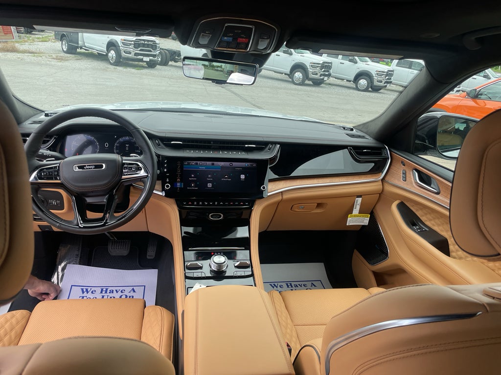 2026 Jeep Grand Cherokee Summit