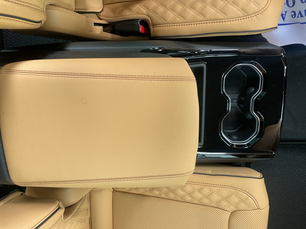 2026 Jeep Grand Cherokee Summit