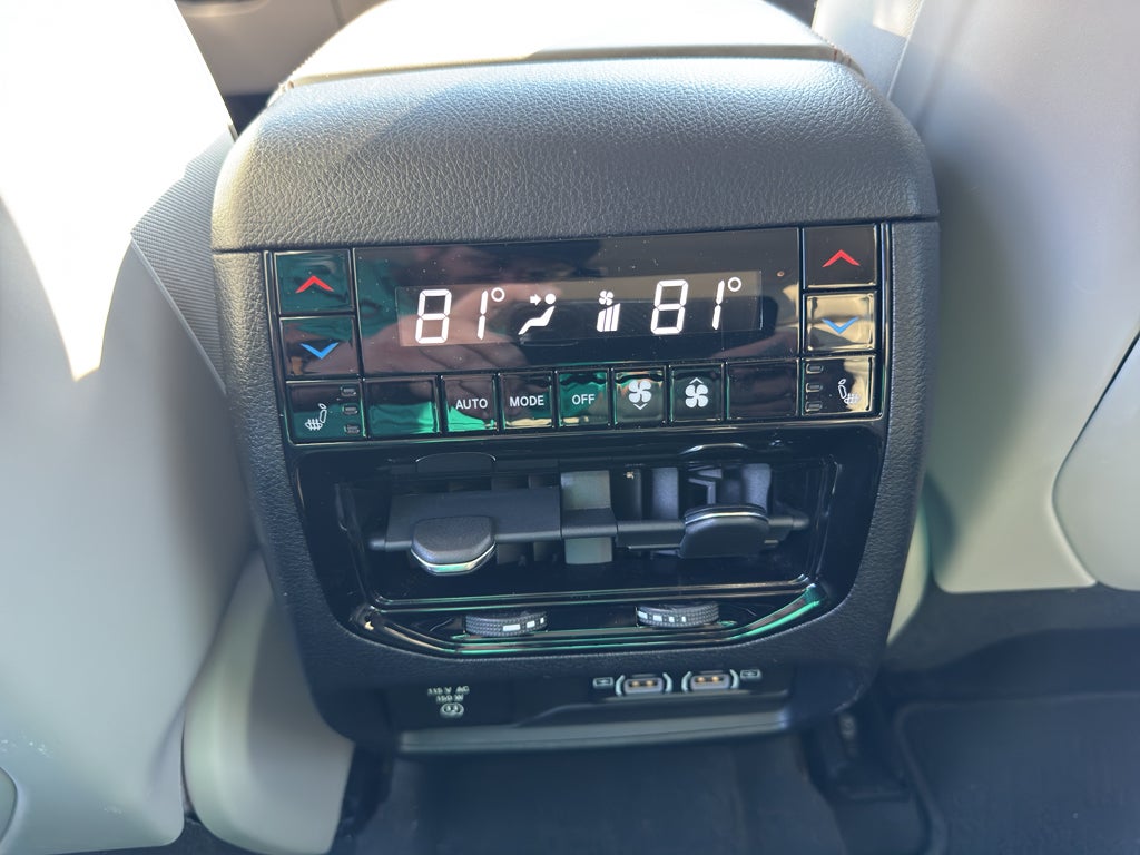 2022 Jeep Grand Cherokee L Summit