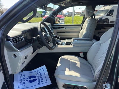 2026 Jeep Grand Wagoneer Base