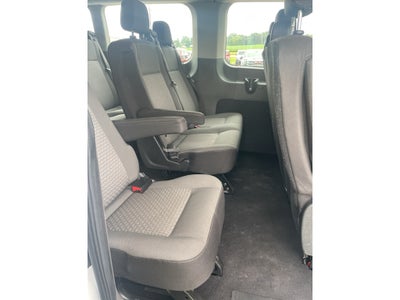 2024 Ford Transit Wagon XLT