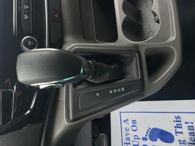 2024 Ford Transit Wagon XLT