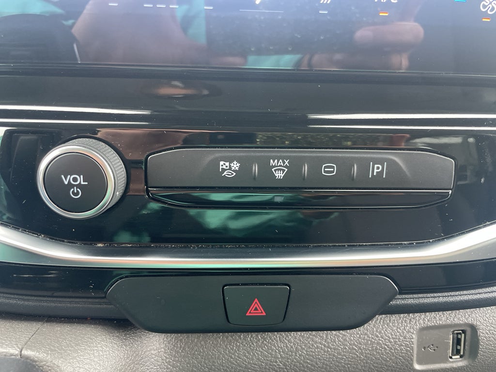 2024 Ford Transit Wagon XLT