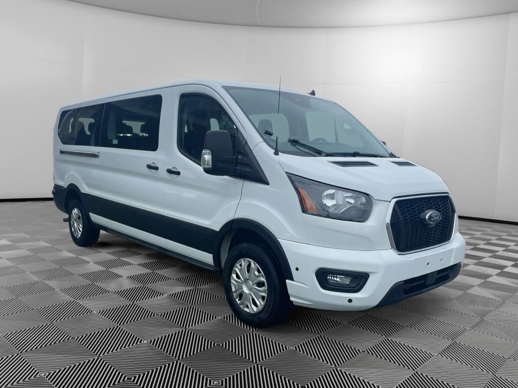 2024 Ford Transit Wagon XLT