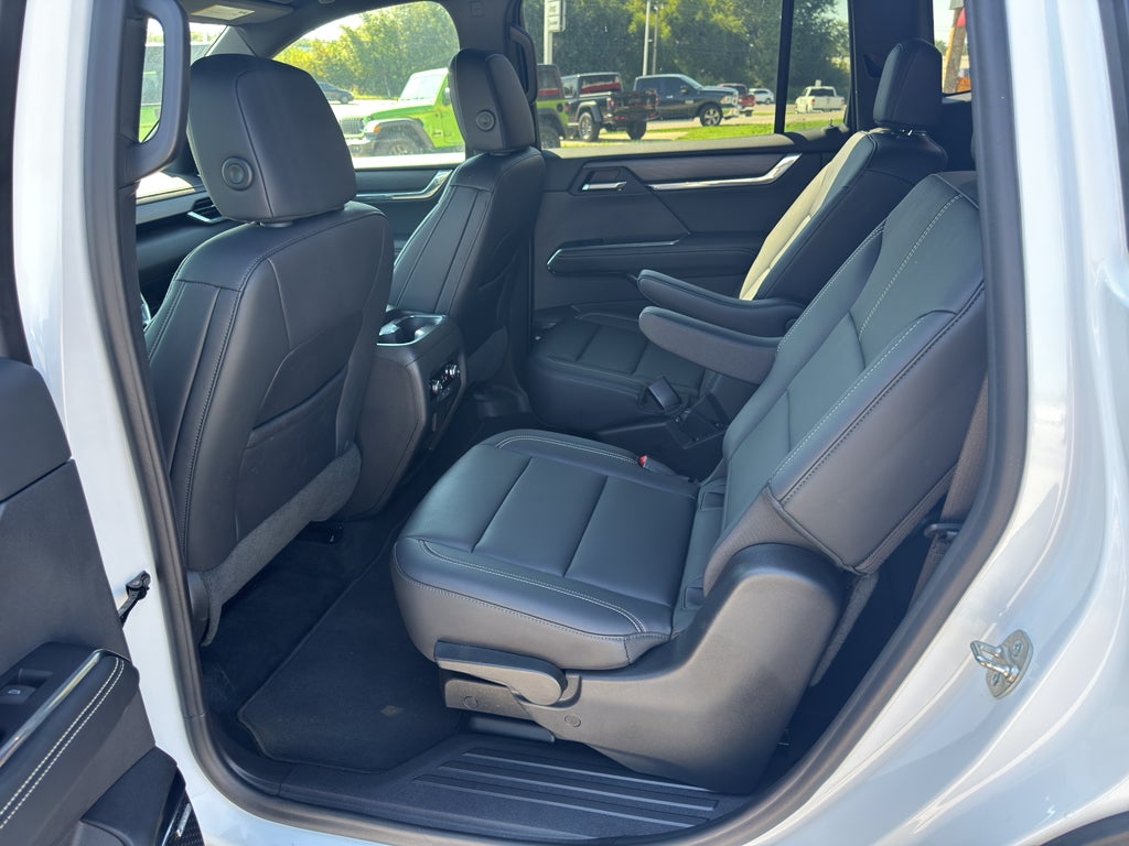 2024 GMC Acadia FWD Elevation