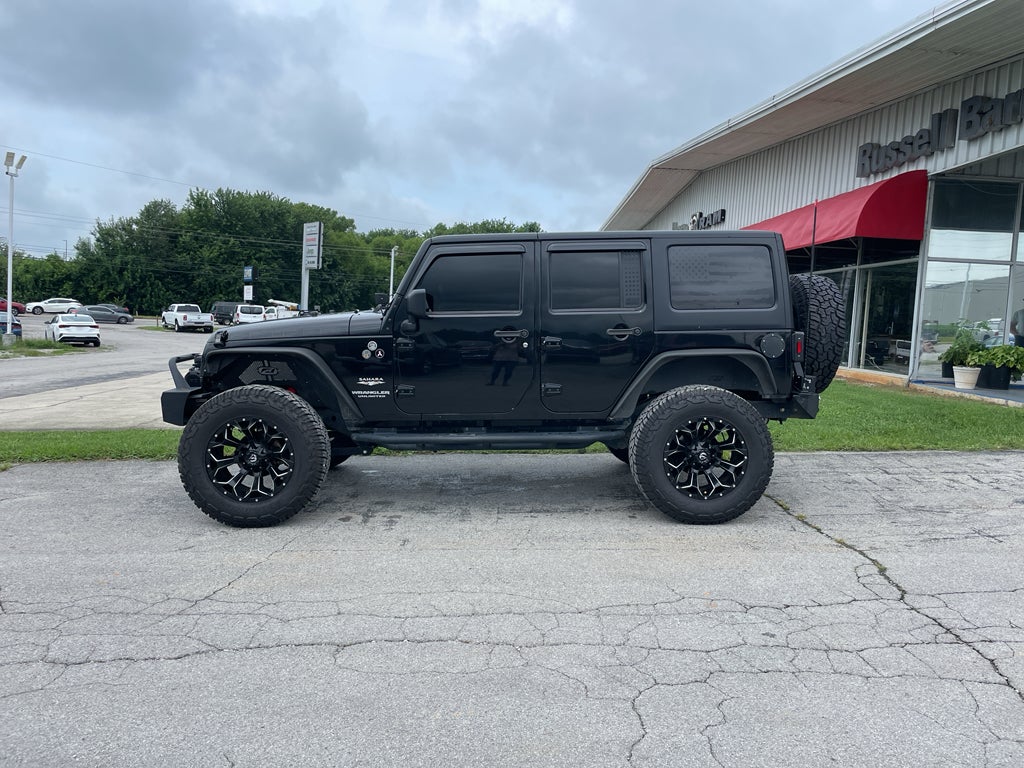 Used 2007 Jeep Wrangler Unlimited Sahara with VIN 1J4GA59117L218505 for sale in Decherd, TN