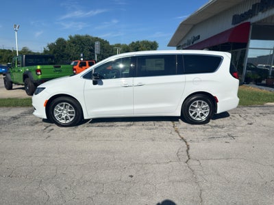 2026 Chrysler Voyager LX
