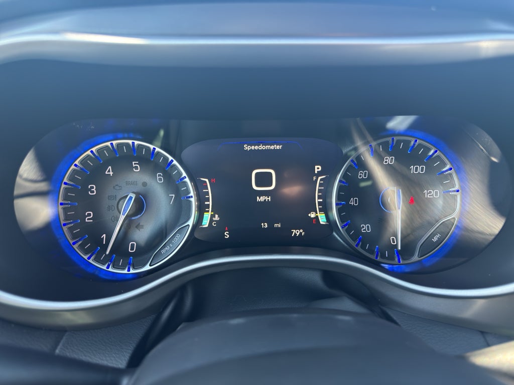 2026 Chrysler Voyager LX