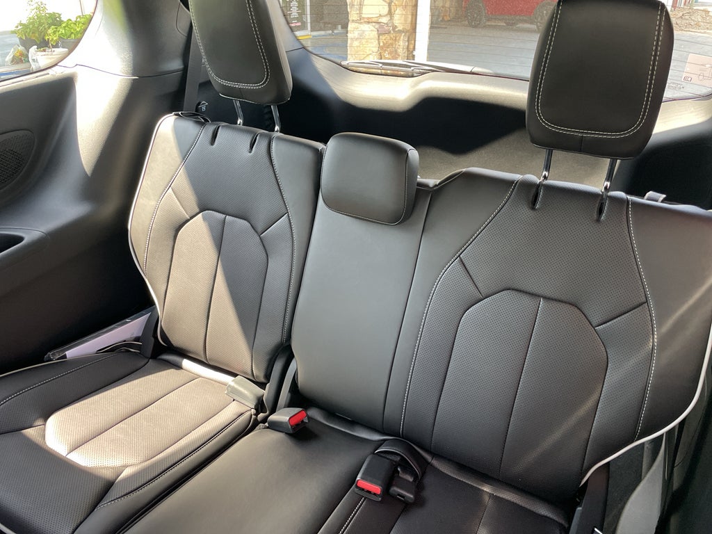 2027 Chrysler Pacifica Limited