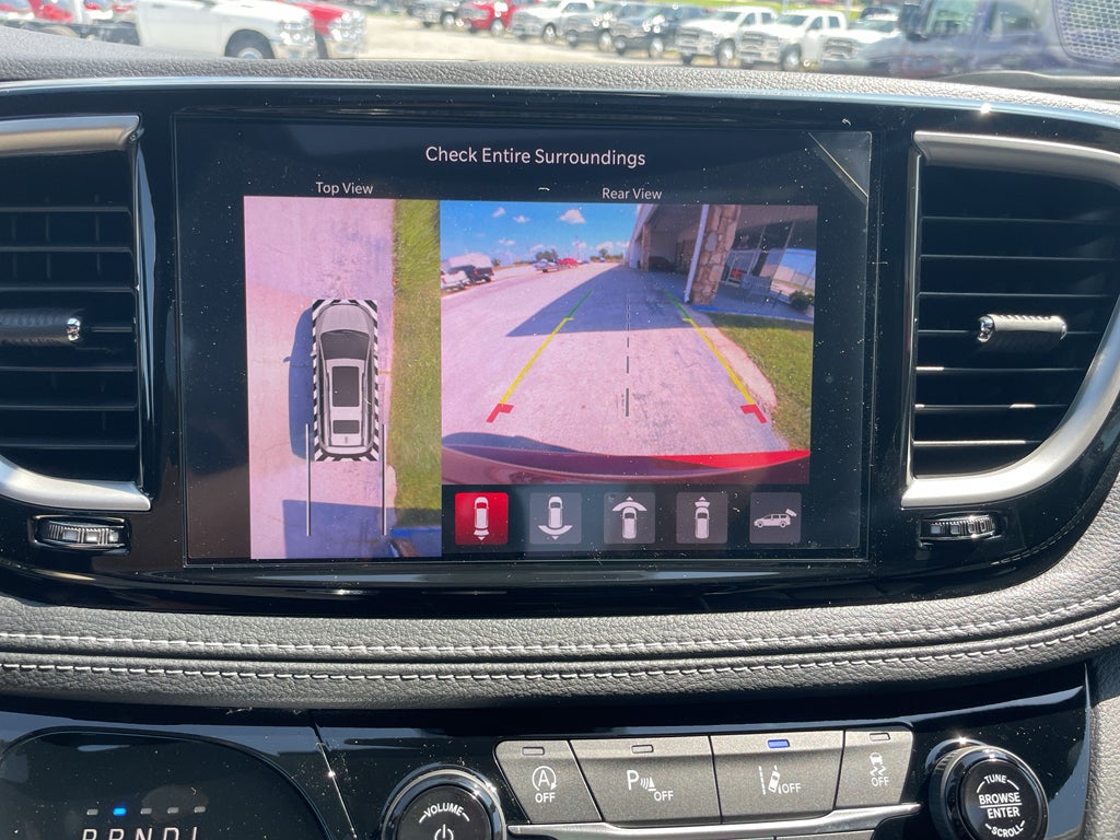 2027 Chrysler Pacifica Limited