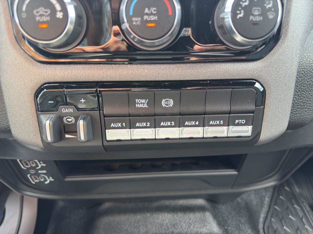 2026 RAM Ram 3500 Chassis Cab Tradesman