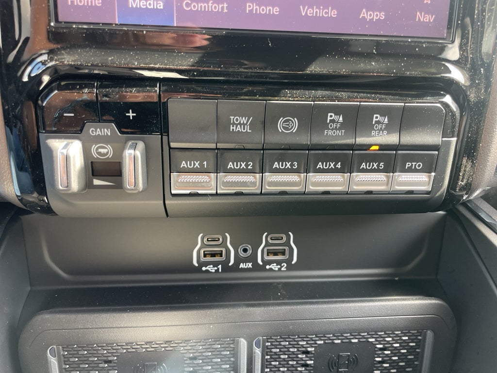 2026 RAM Ram 3500 Chassis Cab Big Horn