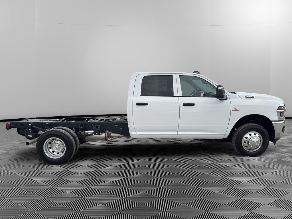 2025 RAM Ram 3500 Chassis Cab Tradesman