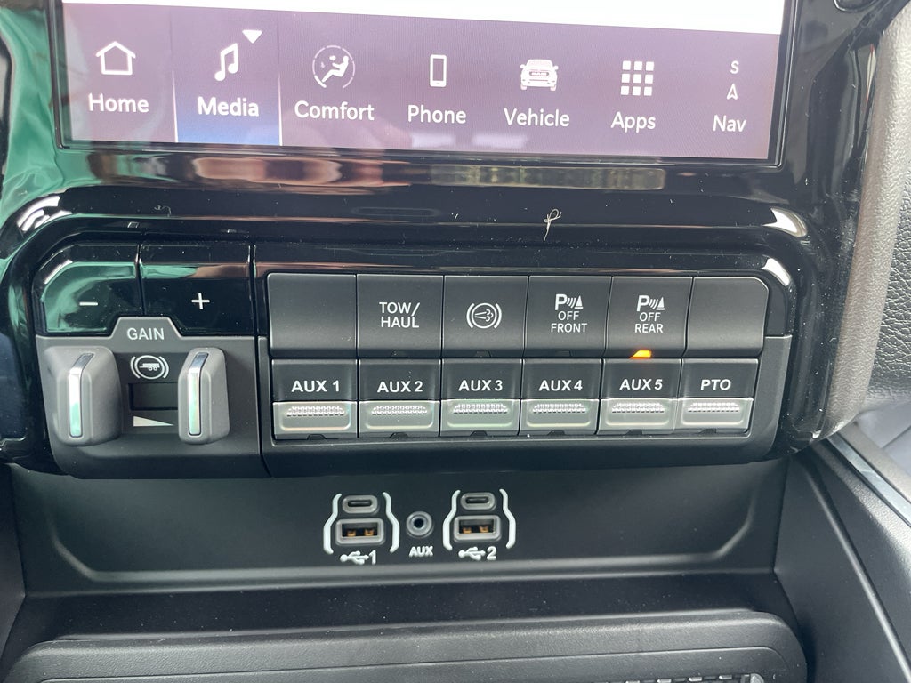 2026 RAM Ram 3500 Chassis Cab Laramie