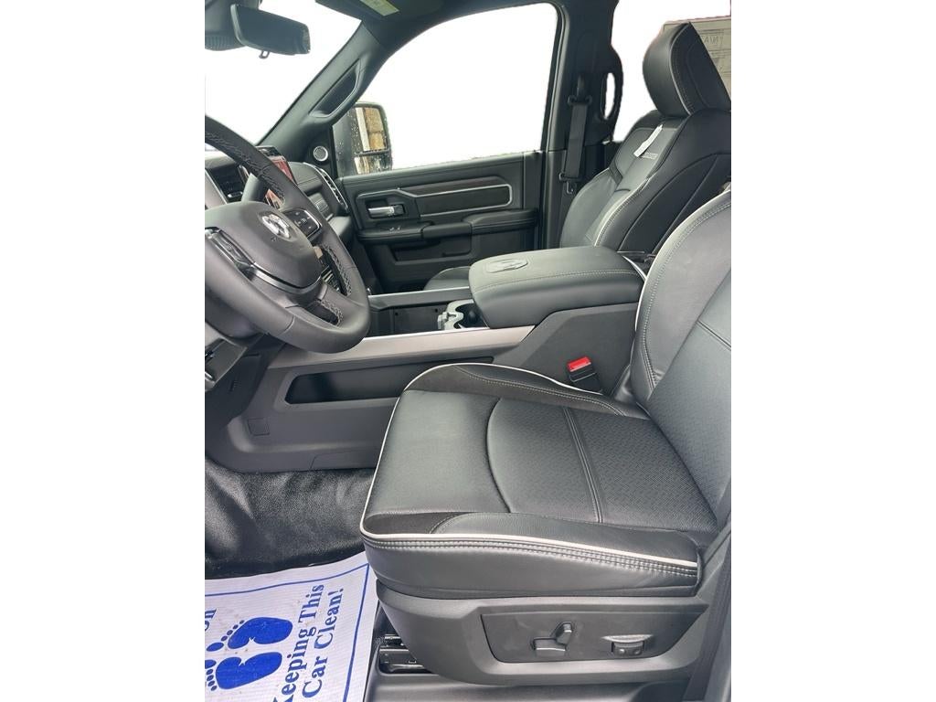 2026 RAM Ram 3500 Chassis Cab Laramie